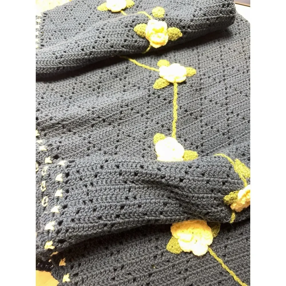Vintage Crochet Floral Afghan Throw Blue Yellow Flowers 57x67 Cottagecore‎
